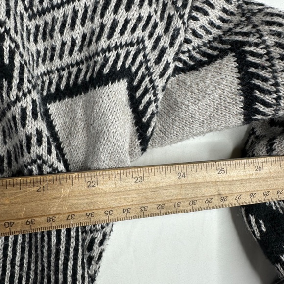 Old Navy Women's Gray‎ Patterned Shawl Collar Open Front Cardigan Size Medium - Picture 6 of 7